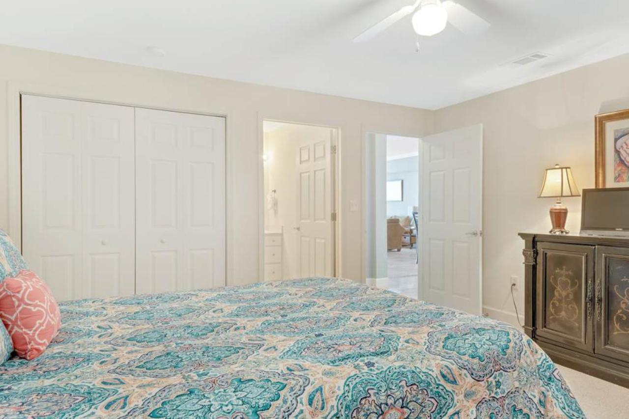 Tidewater Beach I Holiday home